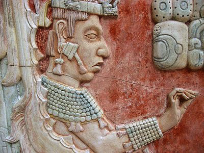 Sacerdote maya