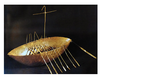 Barquito de oro en miniatura, exvoto funerario irlandés